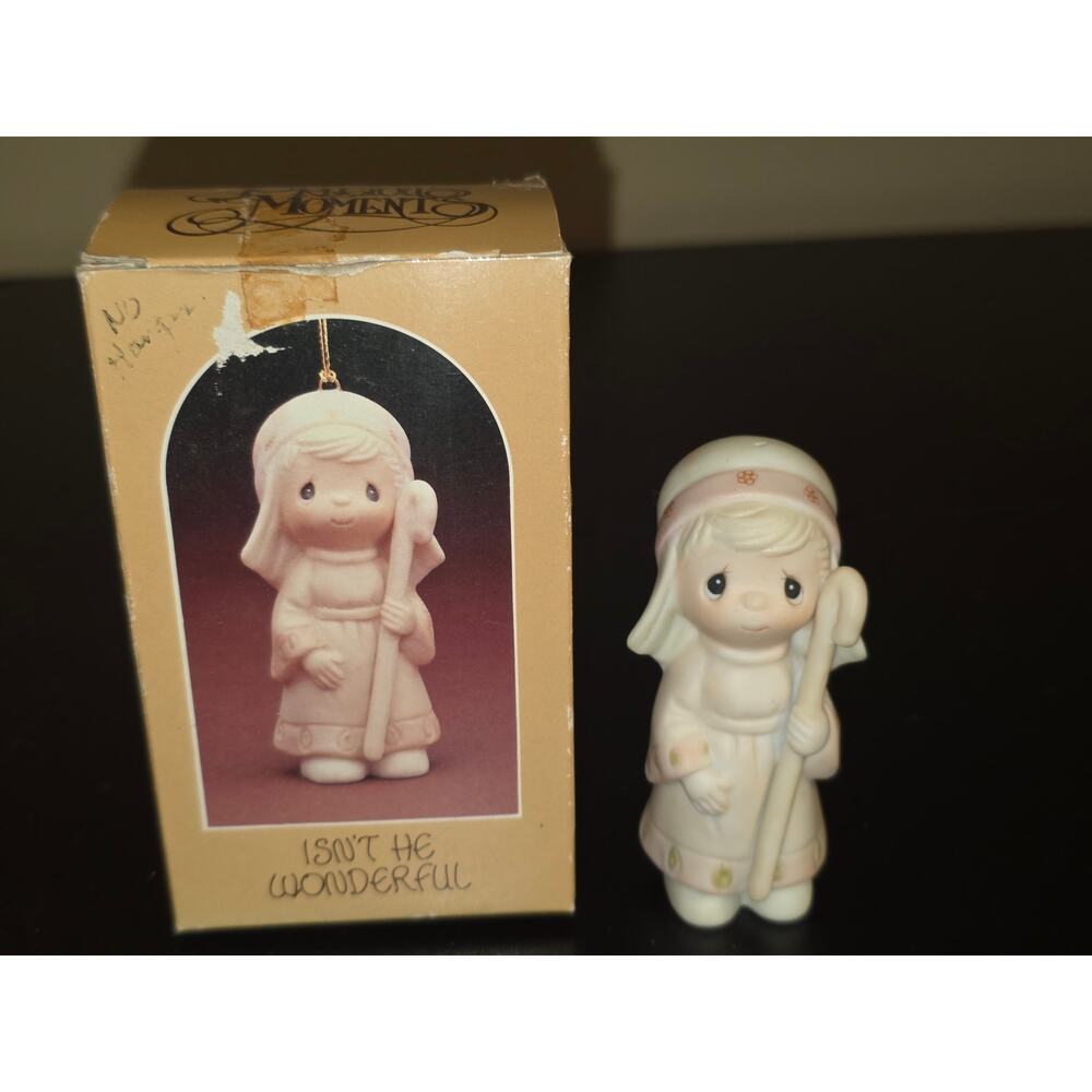 Precious Moments Isn’t It Wonderful Shepherd Ornament Enesco E-5630 Vintage